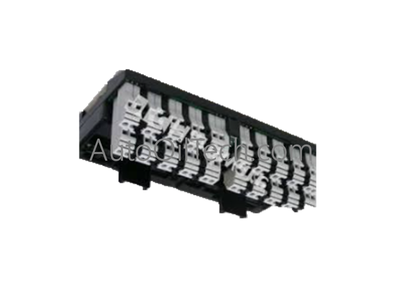 قاعدة كتلة طرفية I/O للتحكم الميداني GE IC670CHS101